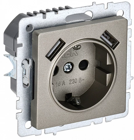 IEK BRITE Роз. с з/к/ш 16А с USB A+A 3,1А РЮш10-2-БрШ шамп.