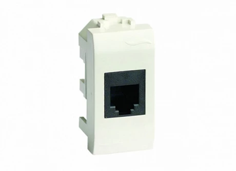 DKC Ком.роз. RJ45 кат.5e экран., 8P8C, Brava, белая, 1мод