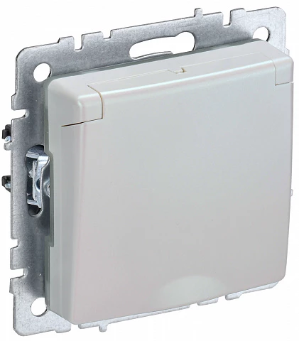 IEK BRITE Розетка 1-местная с заземлением с защитными шторками и крышкой 16А IP44 РСбш10-3-44-БрЖ жемчуг