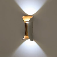 ЭРА Декоративная подсветка ЭРА WL42 WH+GD светодиодная 10Вт 3500К белый/золото IP54 для интерьера, фасадов зданий